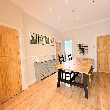 Villa Little Cosy Getaway - York Extérieur photo