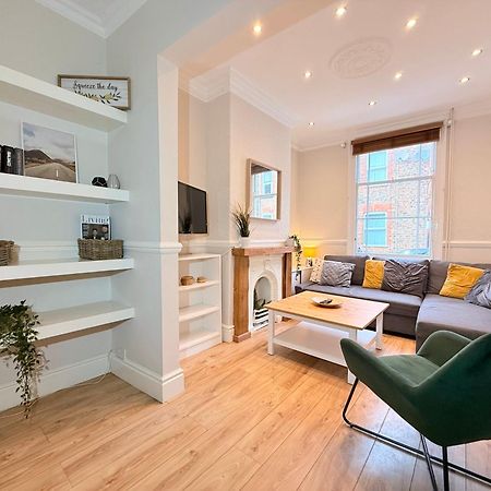 Villa Little Cosy Getaway - York Extérieur photo